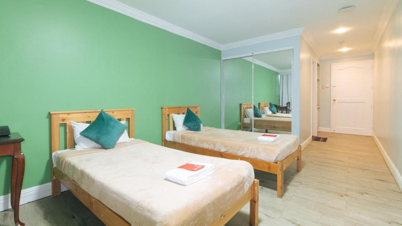Reddoorz @ Manila Airport Hotel Paranaque City Экстерьер фото