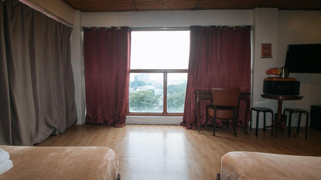 Reddoorz @ Manila Airport Hotel Paranaque City Экстерьер фото